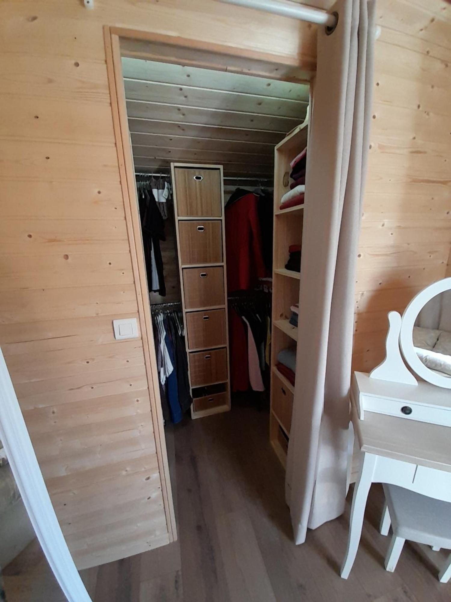 Location Type Gite, Chambre D'Hote, Meuble De Tourisme Dans Joli Petit Chalet Typique Et Ou Jolie Roulotte Type Boheme Waldighoffen Eksteriør billede