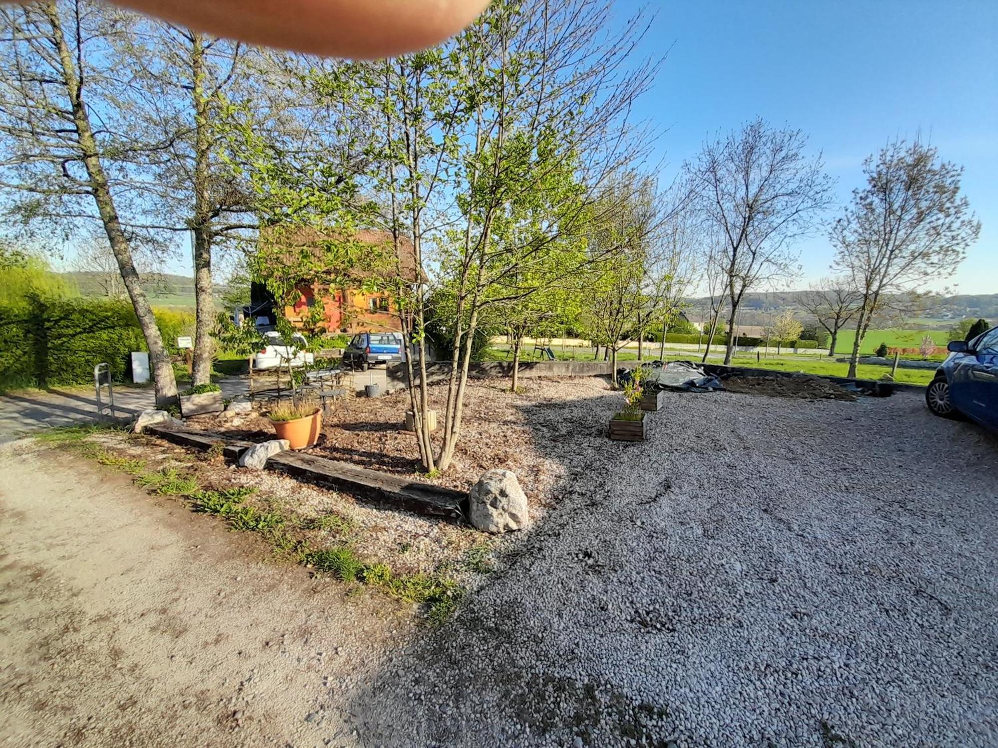 Location Type Gite, Chambre D'Hote, Meuble De Tourisme Dans Joli Petit Chalet Typique Et Ou Jolie Roulotte Type Boheme Waldighoffen Eksteriør billede
